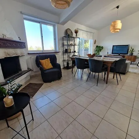 Vila In Kallepia-luxurious Paphos