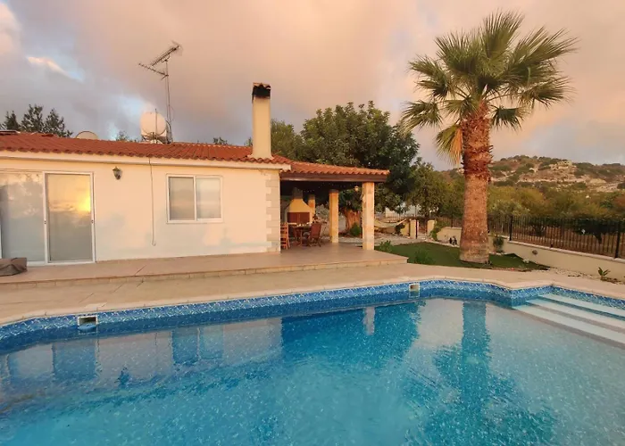 Villa In Kallepia-luxurious *