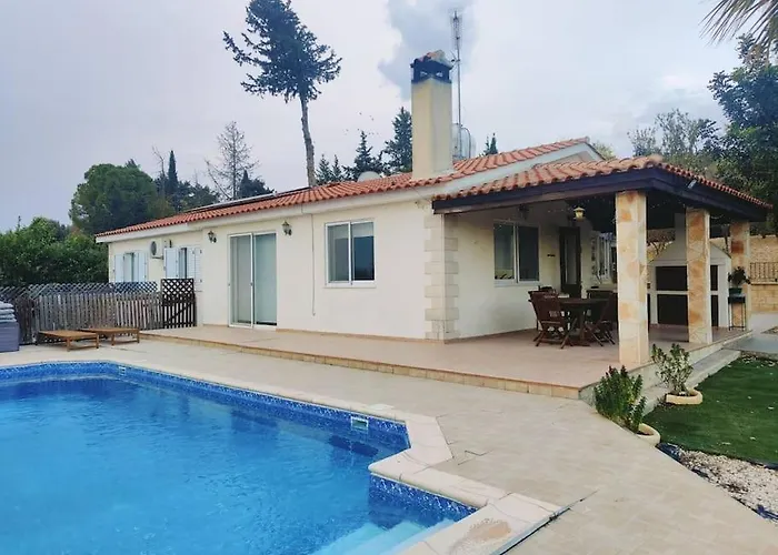 In Kallepia-luxurious *