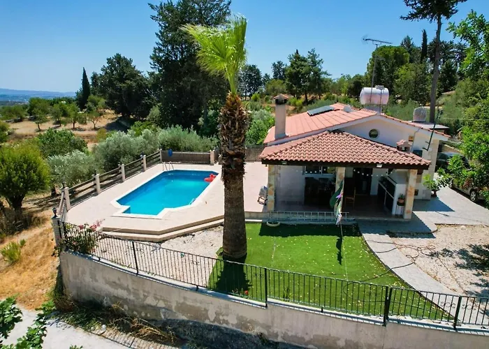 Villa In Kallepia-luxurious