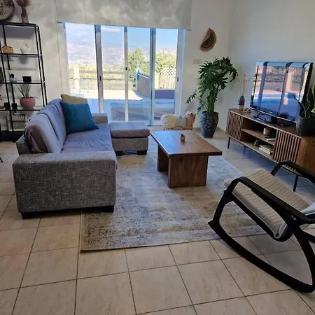 In Kallepia-luxurious *